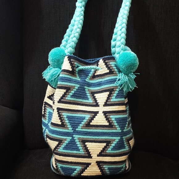 Le Pom Pom Handcrafted Woven Tote Bag - Picture 2 of 5